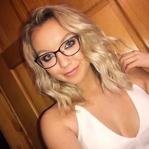 Meet your Posher, Brianna